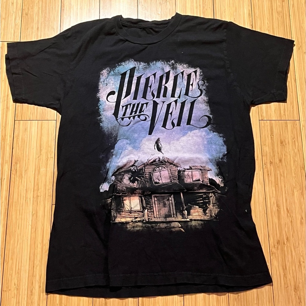 Pierce The Veil T-Shirt ~ Men’s Medium